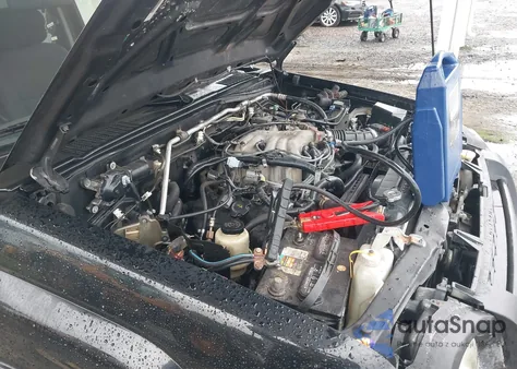 2003 Nissan Xterra Xe z USA, uszkodzony, nr VIN 5N1ED28TX3C635018